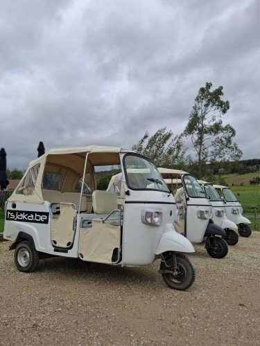 Verhuur Tuktuk / Vespa / E-Chopper